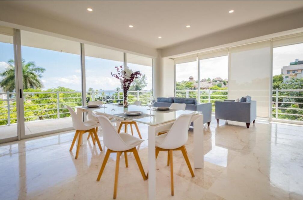 Photo of Livingroom in Downtown