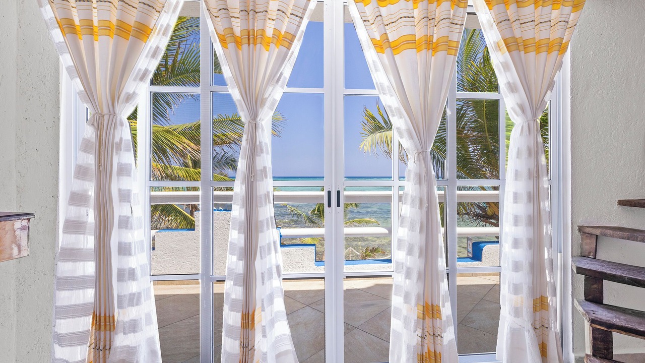 Photo of Patio Balcony in Soliman Bay