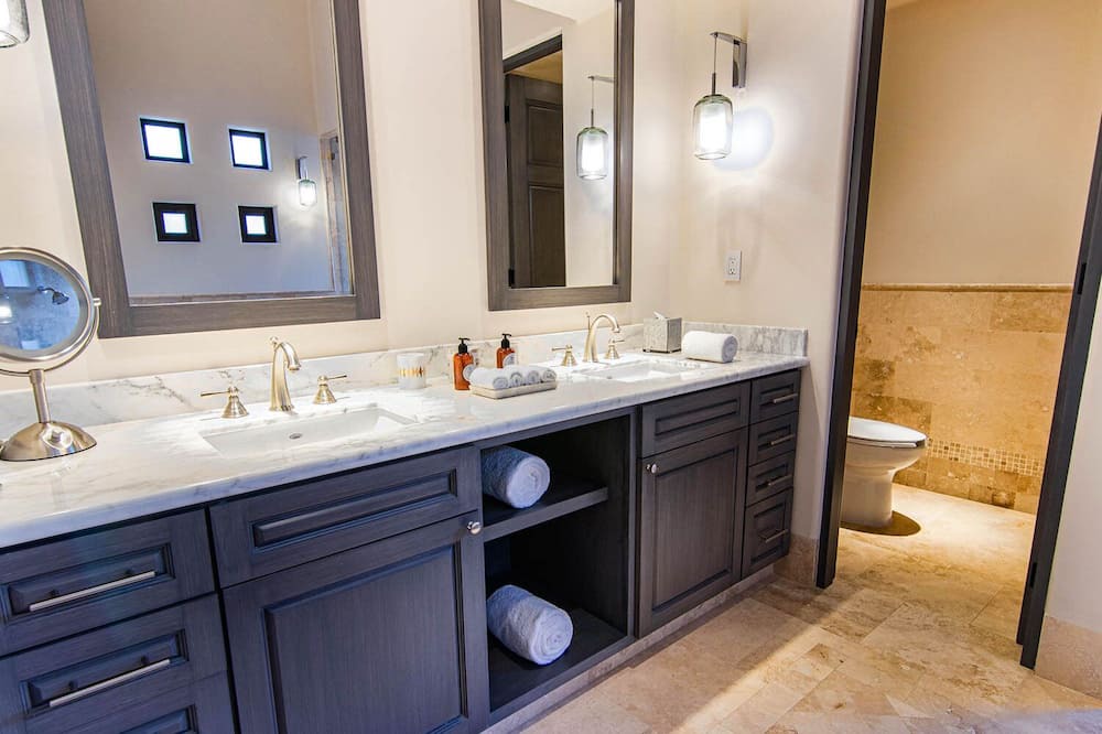 Photo of Bathroom in Cerritos