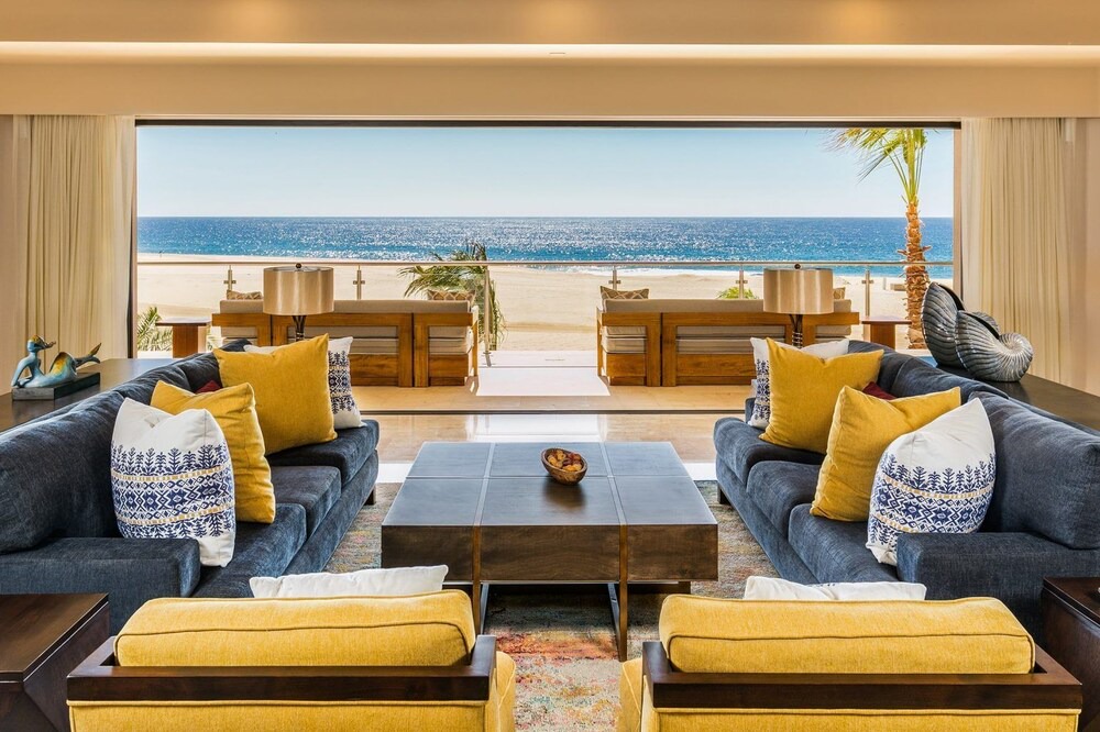 Photo of Livingroom in Cerritos