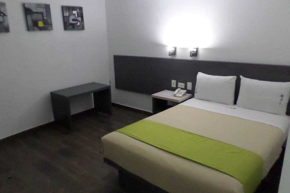 Photo of Bedroom in Escarcega