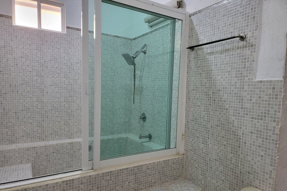 Photo of Bathroom in Cancun
