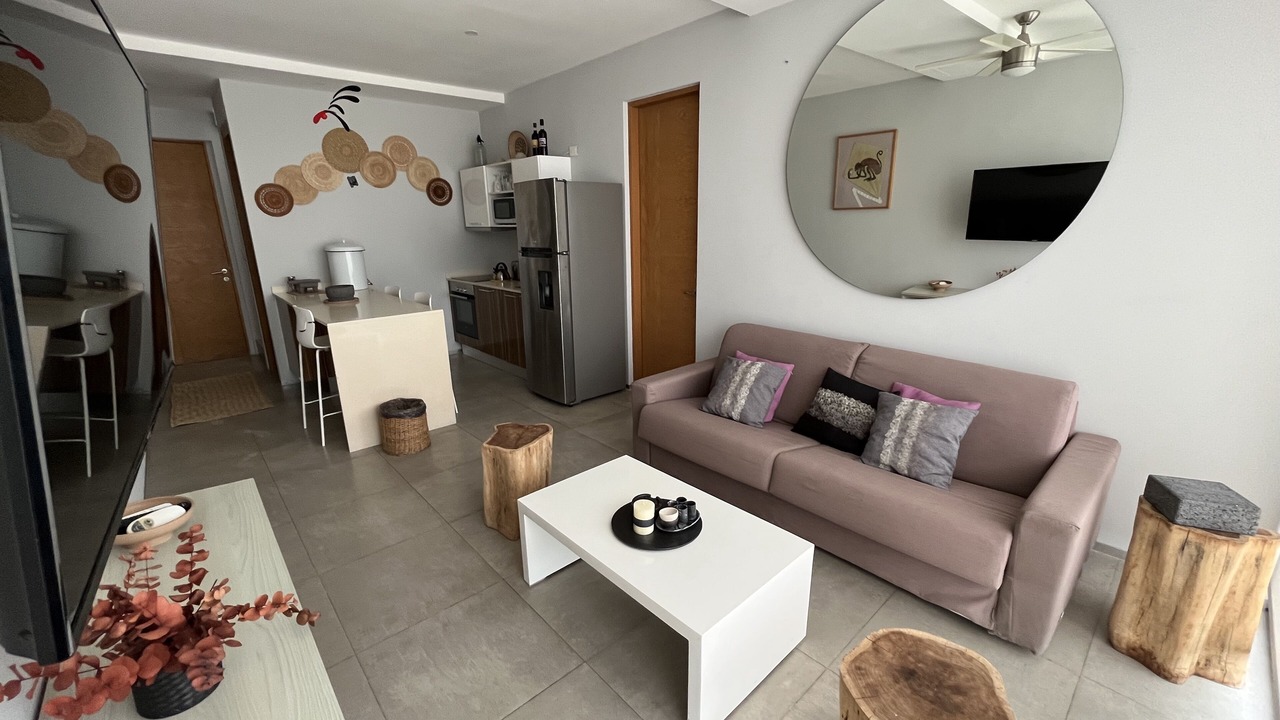Photo of Livingroom in 12th Street