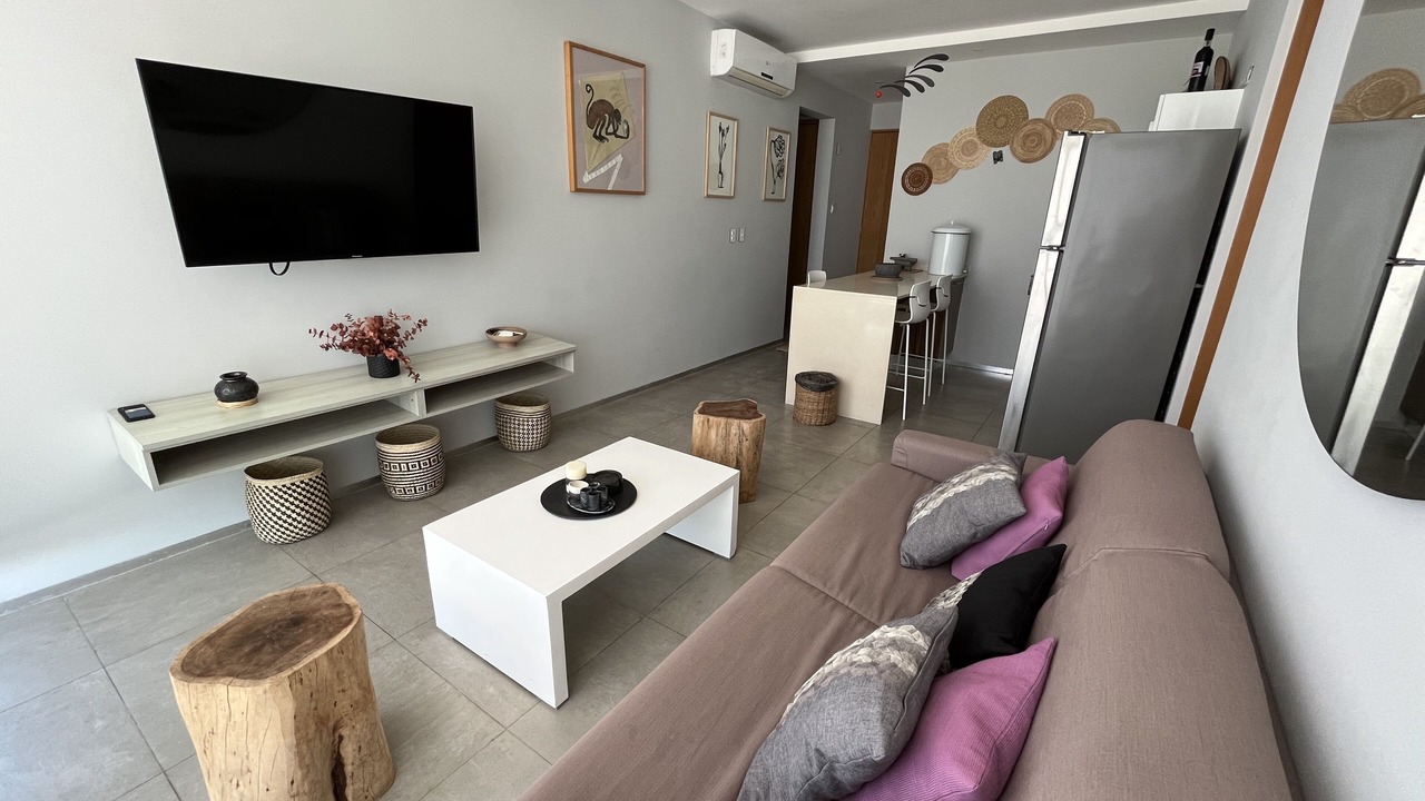 Photo of Livingroom in 12th Street