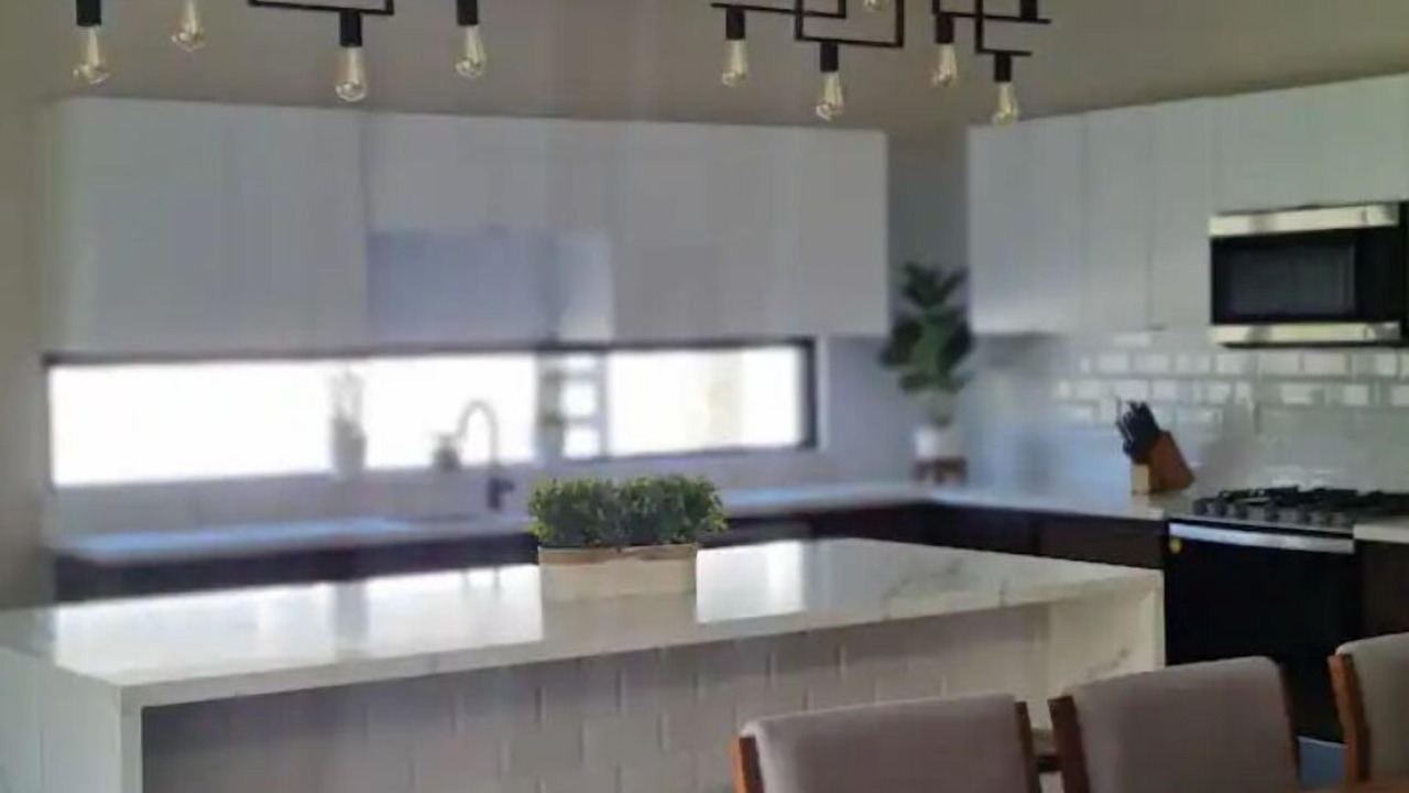 Photo of Kitchen in Laguna Shores