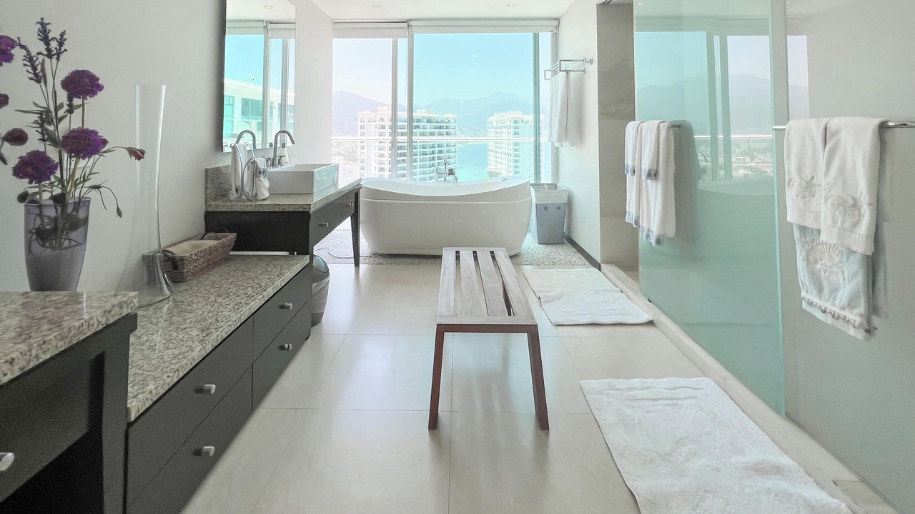 Photo of Bathroom in North Hotel Zone