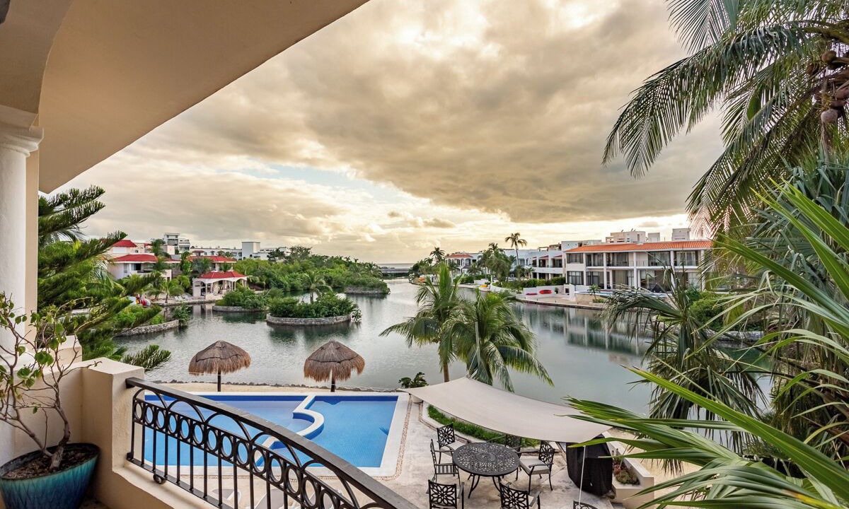 Photo of Patio Balcony in Puerto Aventuras