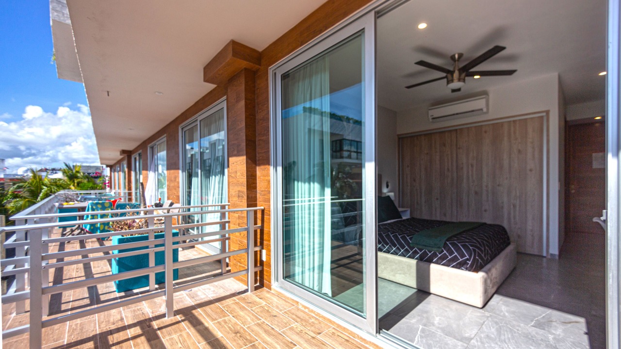 Photo of Patio Balcony in 12th Street