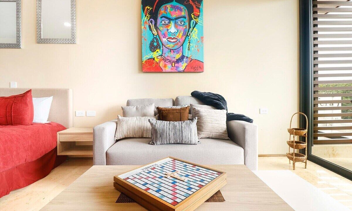 Photo of Livingroom in 12th Street