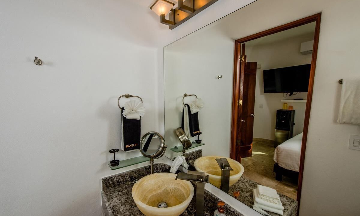 Photo of Bathroom in Soliman Bay