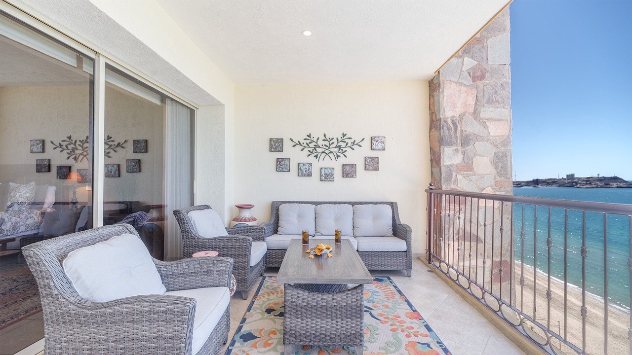 Photo of Patio Balcony in Bella Vista