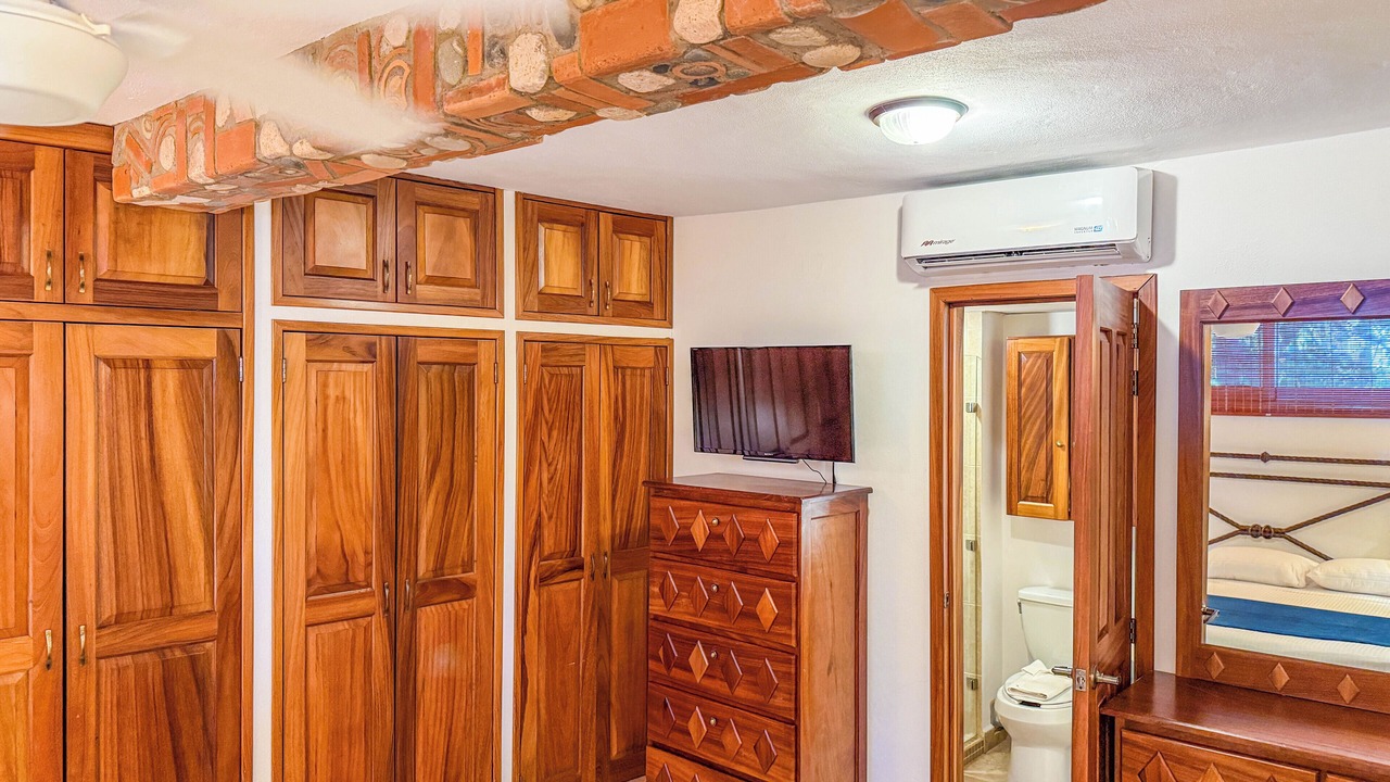 Photo of Bedroom in South Shore Hotel Area