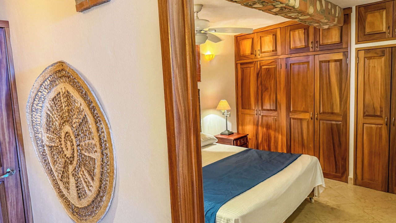 Photo of Bedroom in South Shore Hotel Area