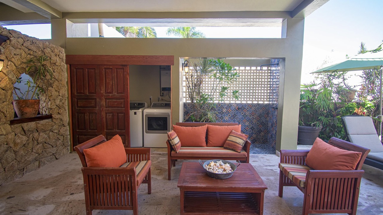 Photo of Patio Balcony in El Cid