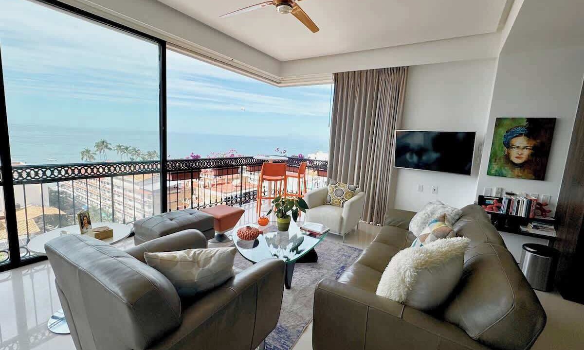 Photo of Livingroom in Romantic Zone
