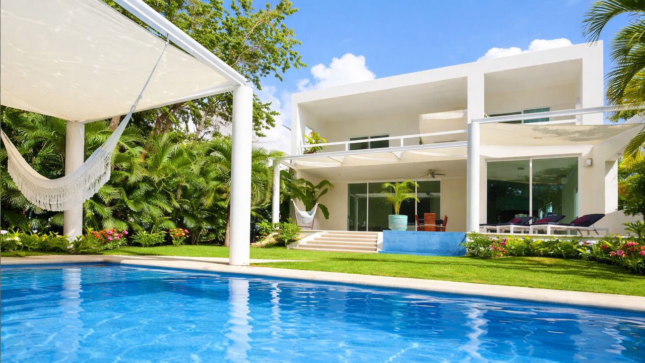Photo of Outdoor in Playacar Fase II