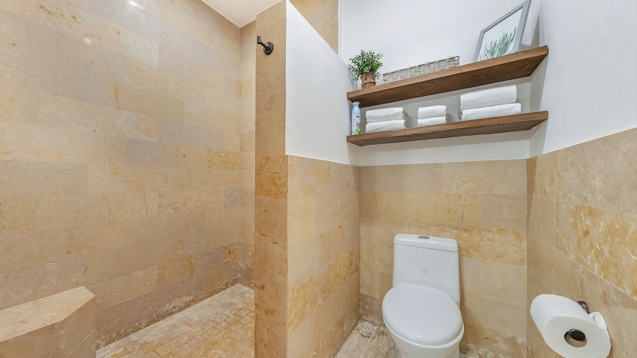 Photo of Bathroom in Colonia Salina Chica