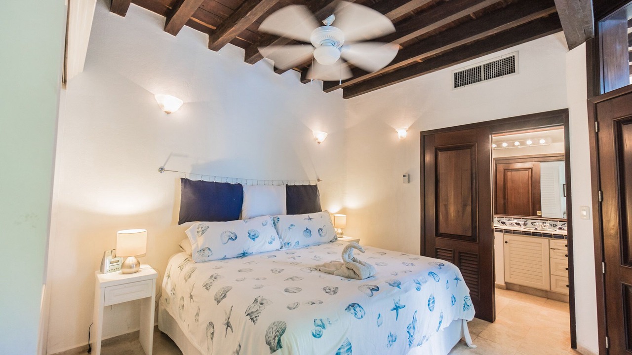 Photo of Bedroom in Downtown