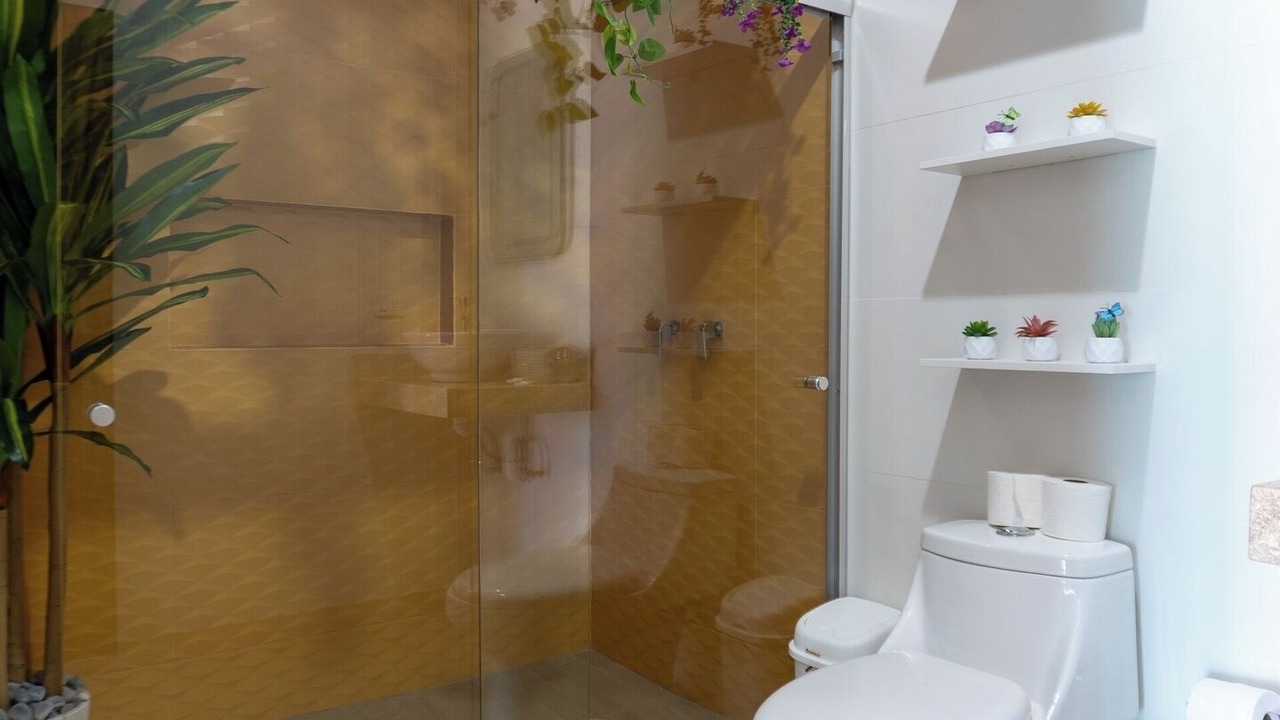 Photo of Bathroom in Balcones de Loma Linda