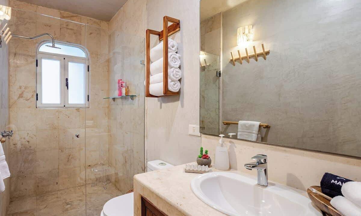 Photo of Bathroom in Playacar Fase II