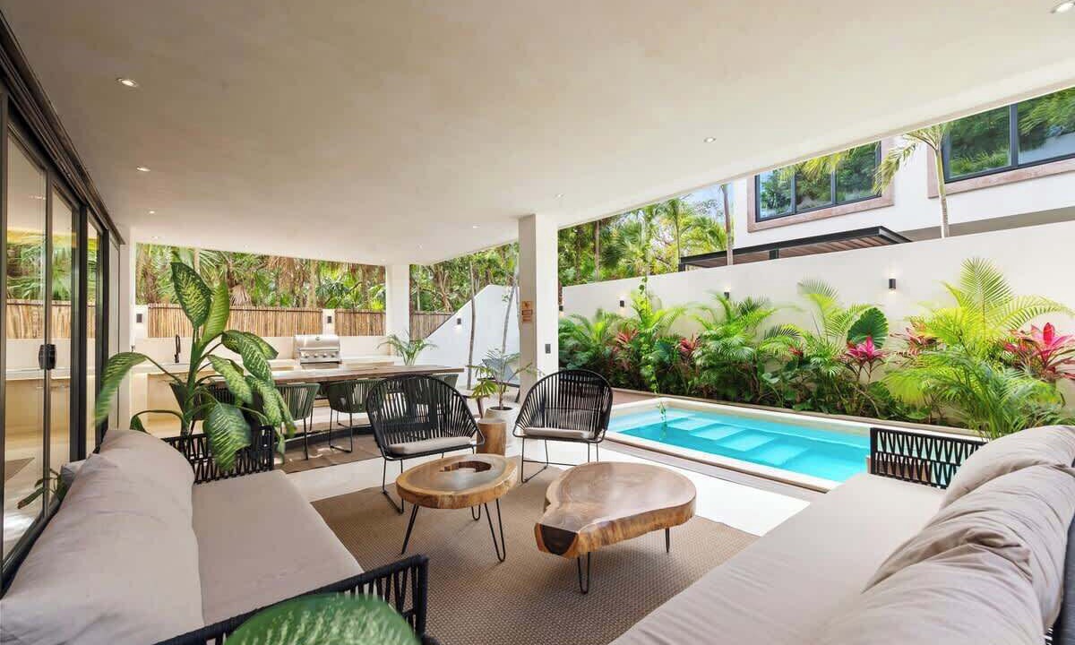 Photo of Patio Balcony in Ek Balam Village