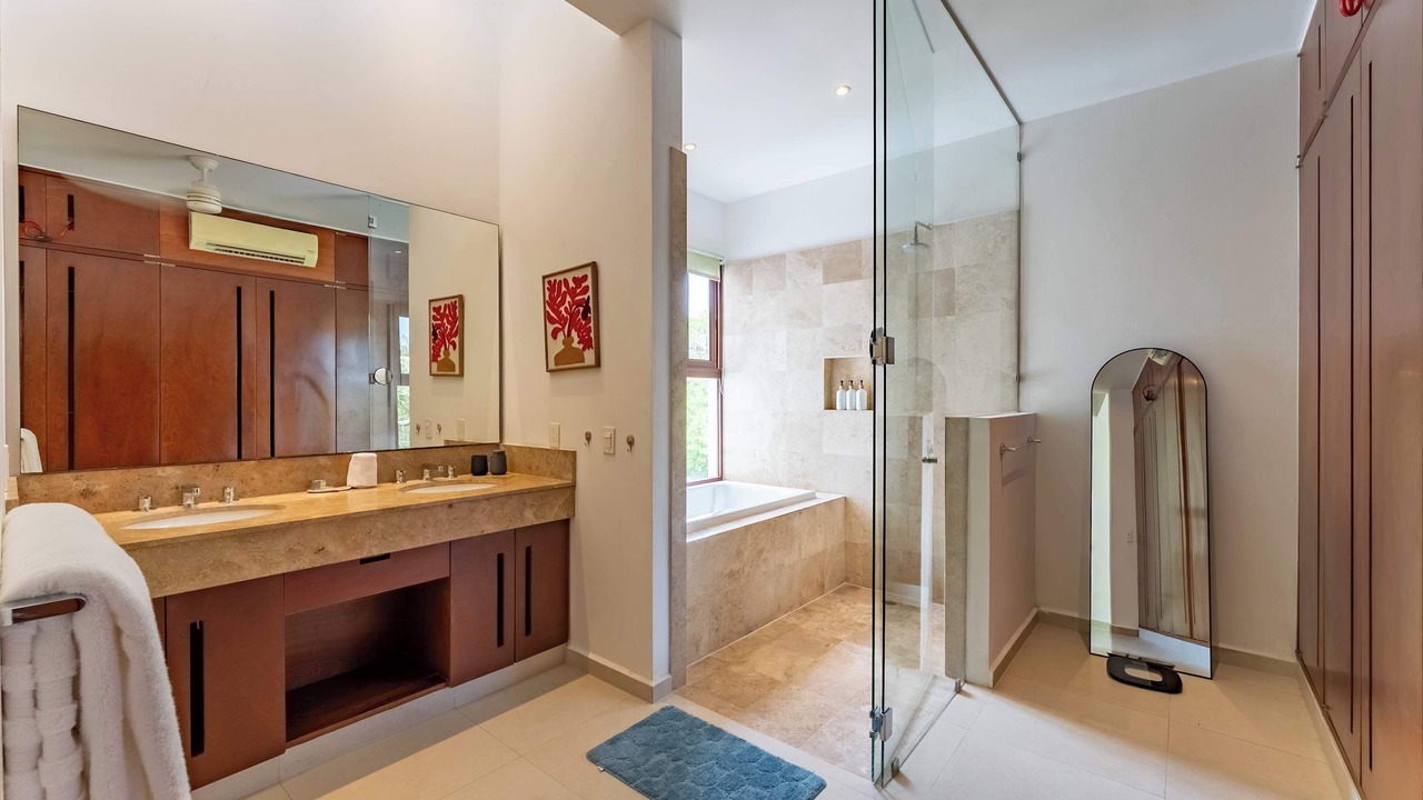 Photo of Bathroom in Puerto Aventuras