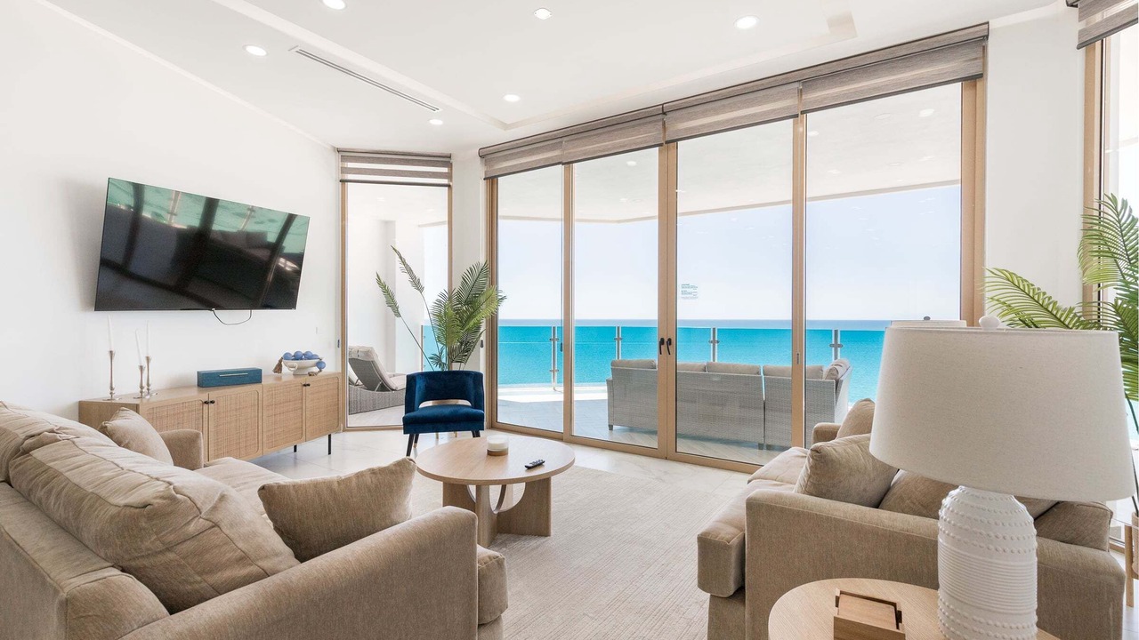 Photo of Livingroom in Sandy Beach