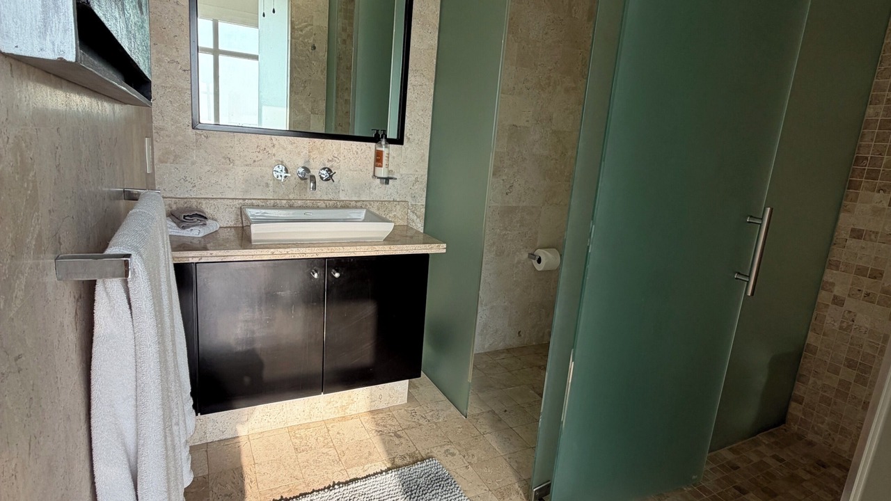 Photo of Bathroom in Isla Iguana