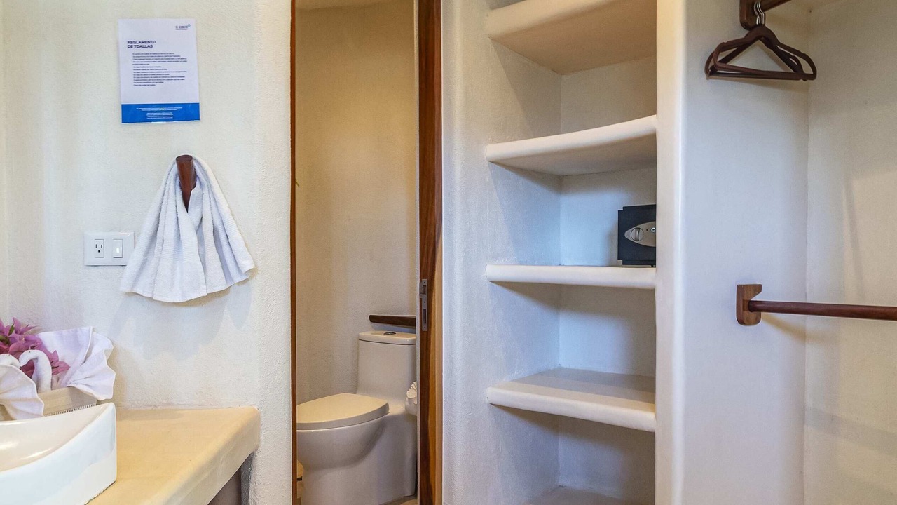 Photo of Bathroom in Zihuatanejo