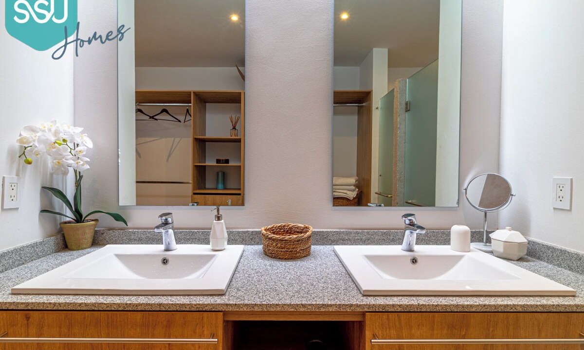 Photo of Bathroom in El Marques