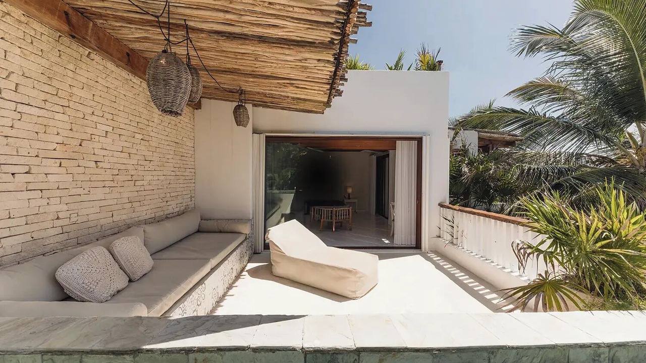 Photo of Patio Balcony in Soliman Bay