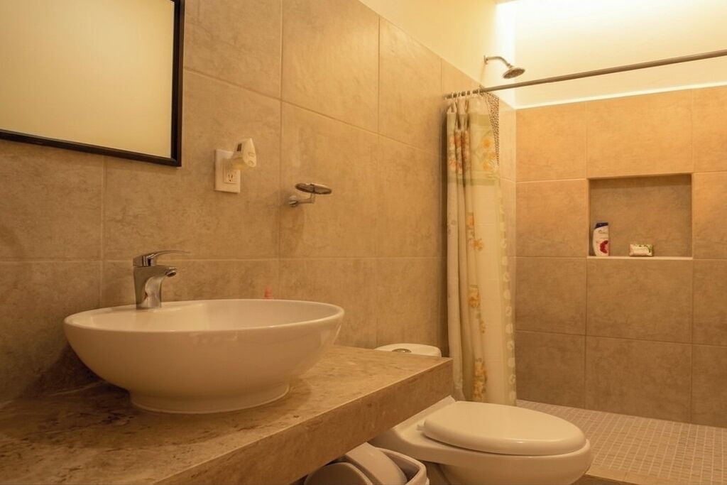 Photo of Bathroom in Jacinto Pat