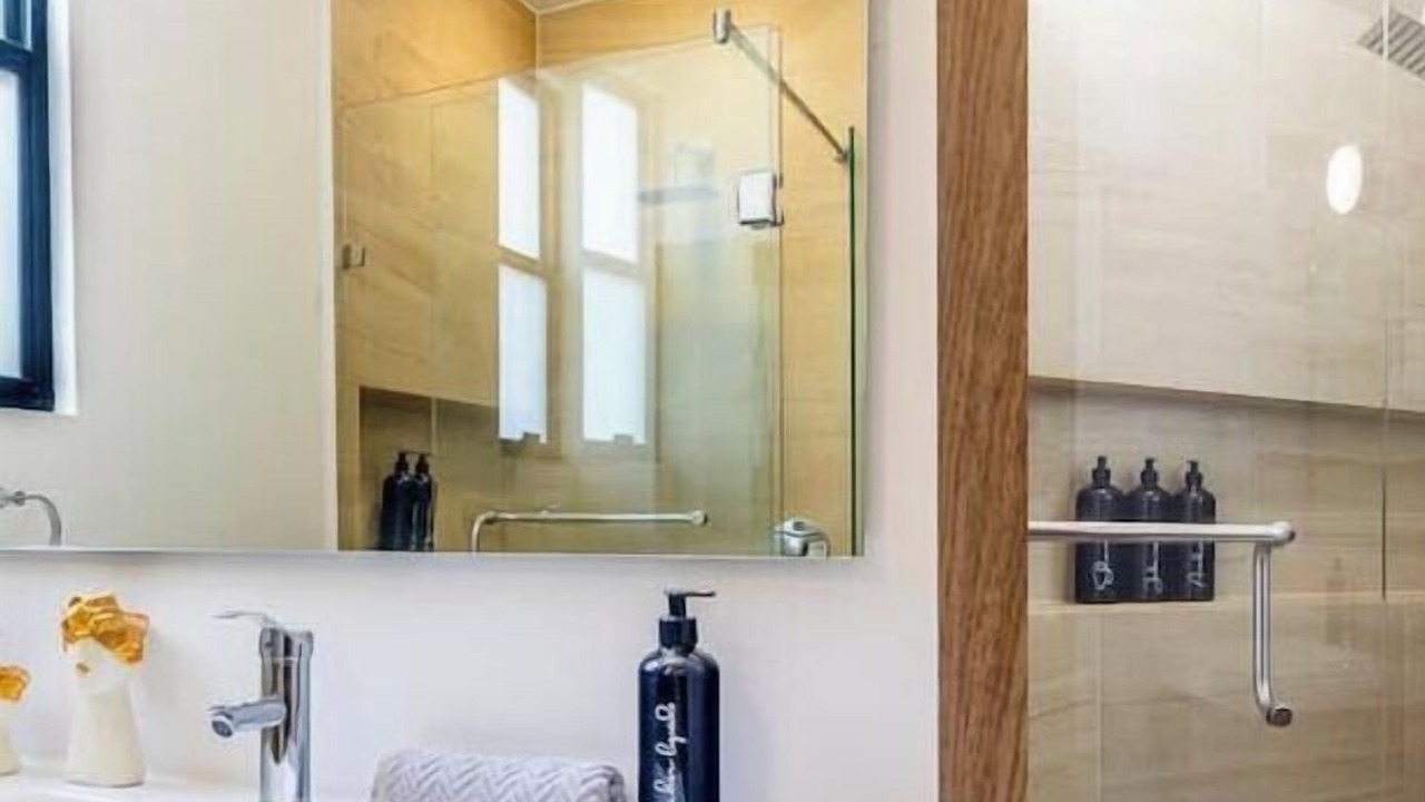 Photo of Bathroom in El Marques