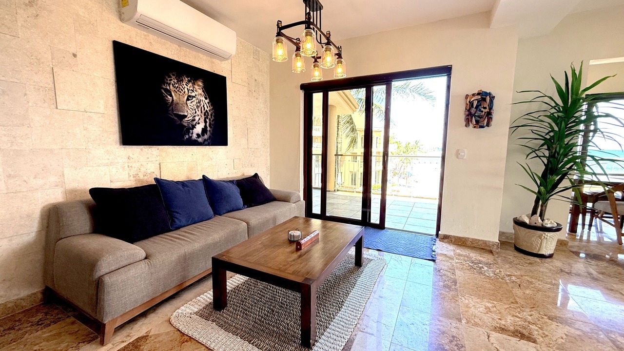 Photo of Livingroom in 12th Street