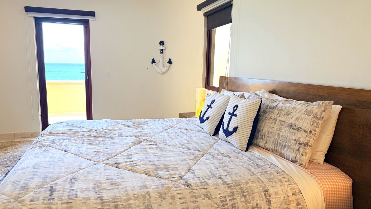 Photo of Bedroom in 12th Street
