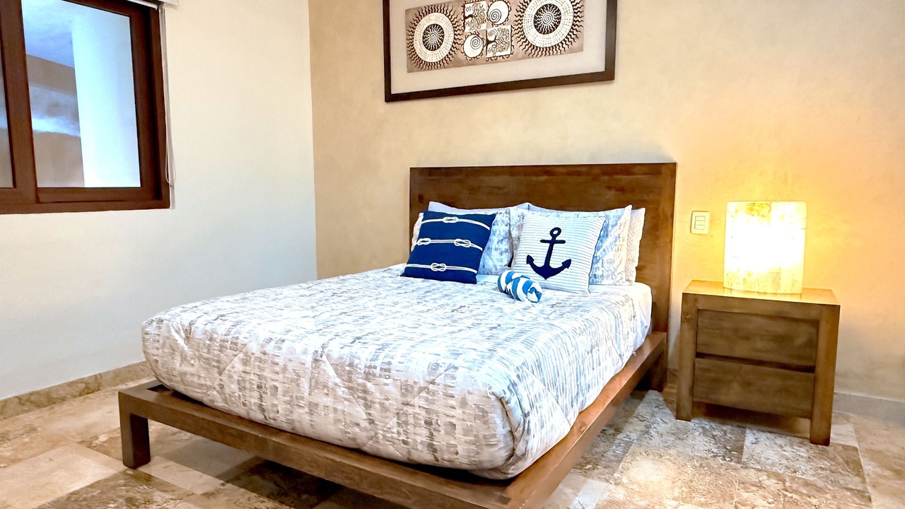 Photo of Bedroom in 12th Street