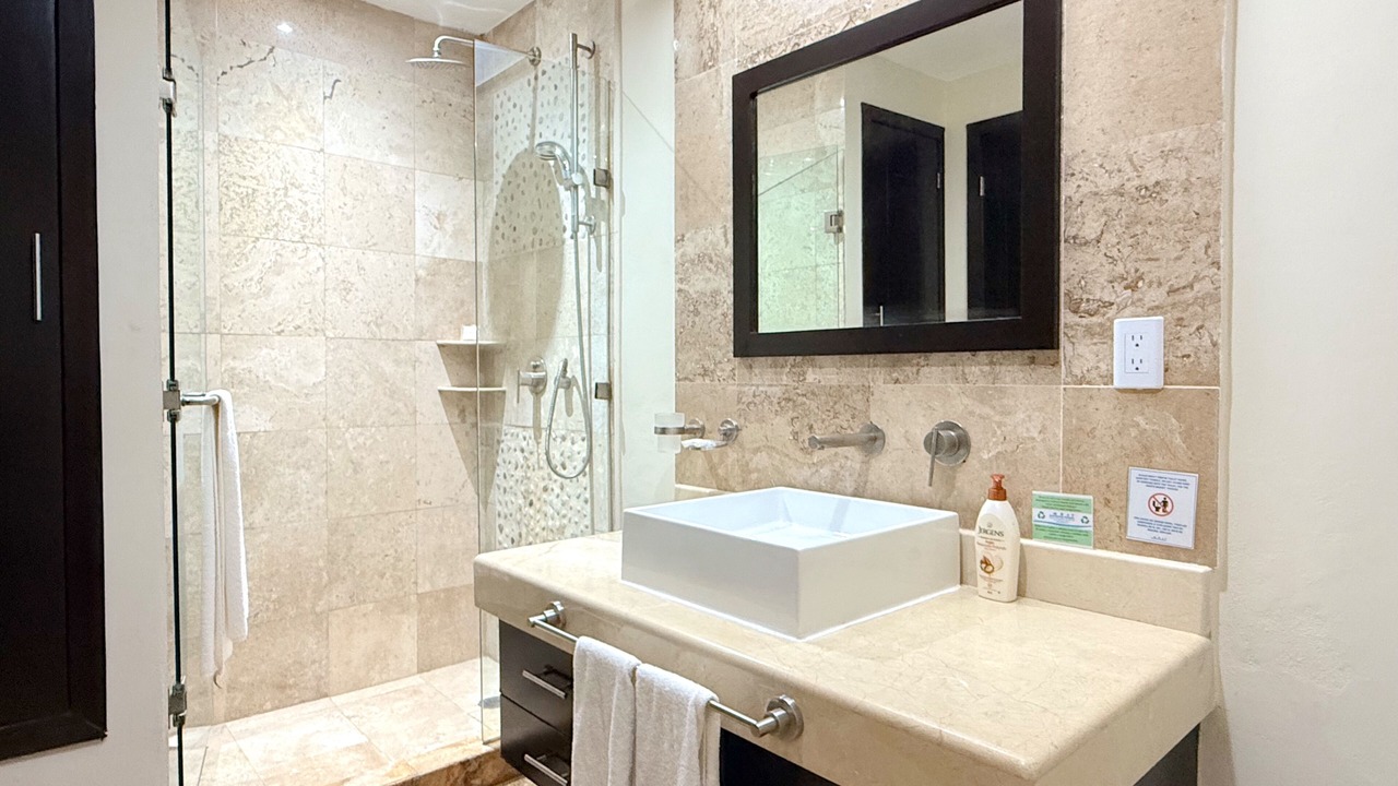 Photo of Bathroom in 12th Street