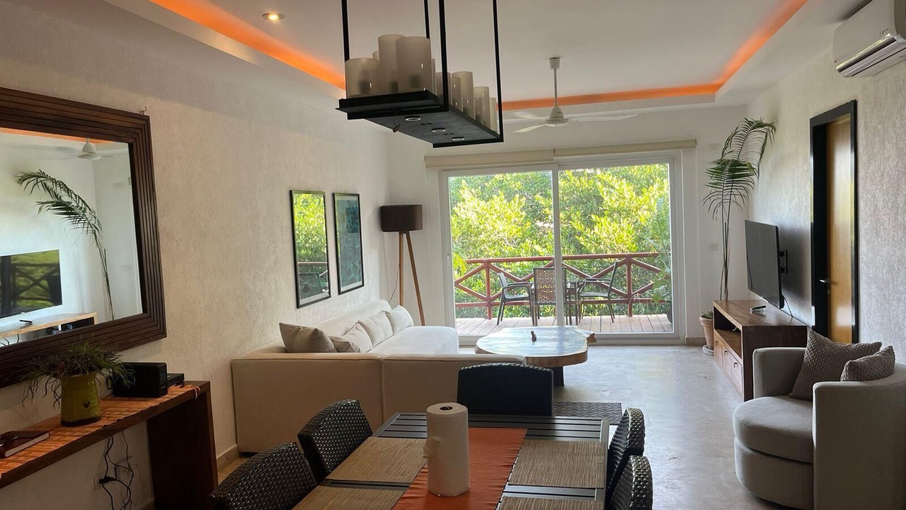 Photo of Livingroom in North End
