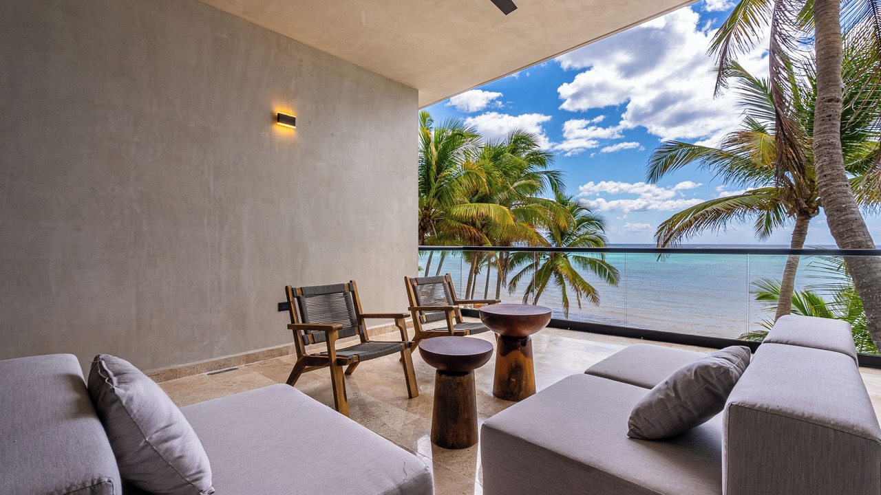 Photo of Patio Balcony in Soliman Bay