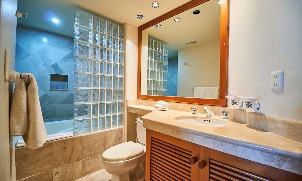 Photo of Bathroom in Puerto Aventuras