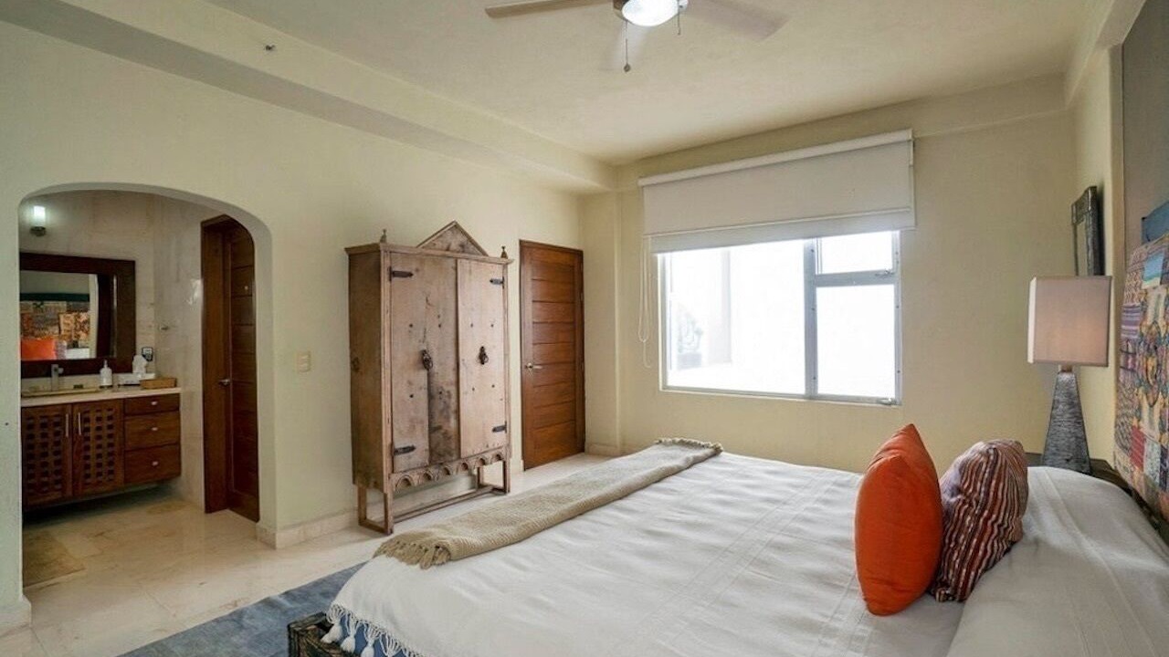 Photo of Bedroom in South Shore Hotel Area