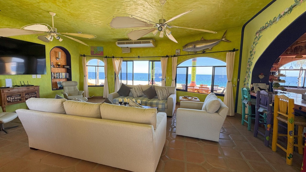 Photo of Livingroom in Los Barriles