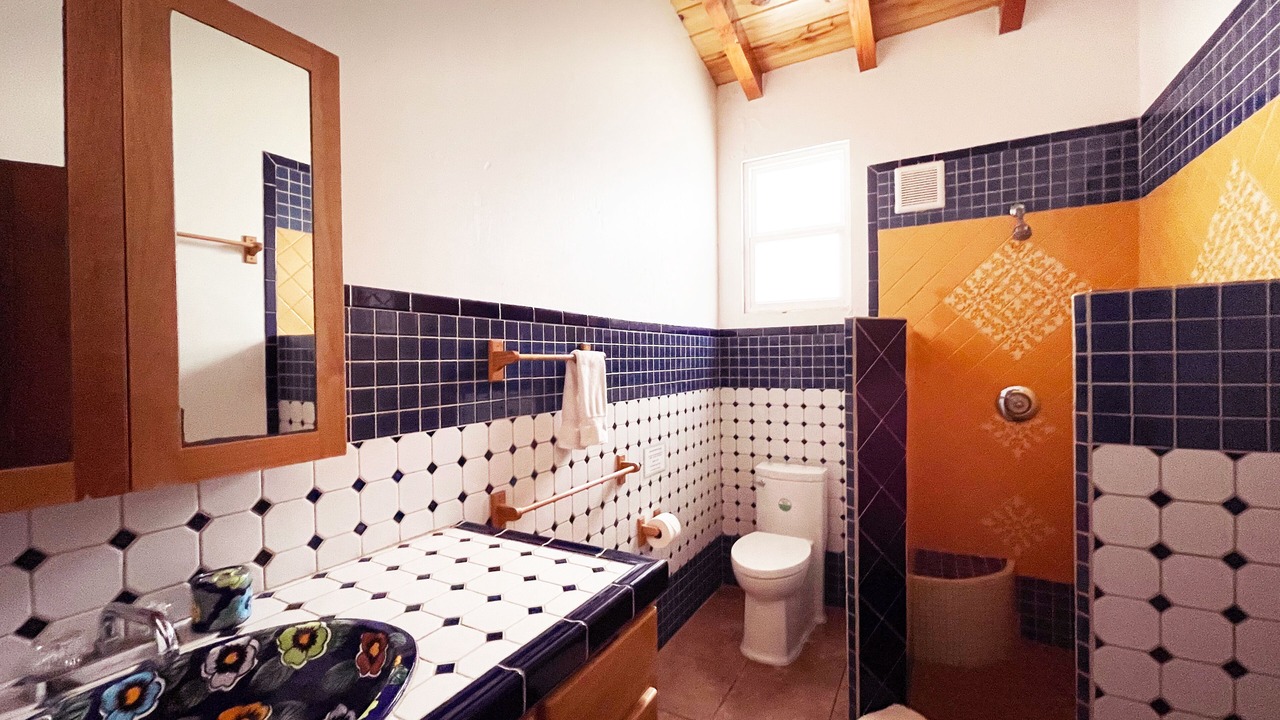 Photo of Bathroom in La Fonda
