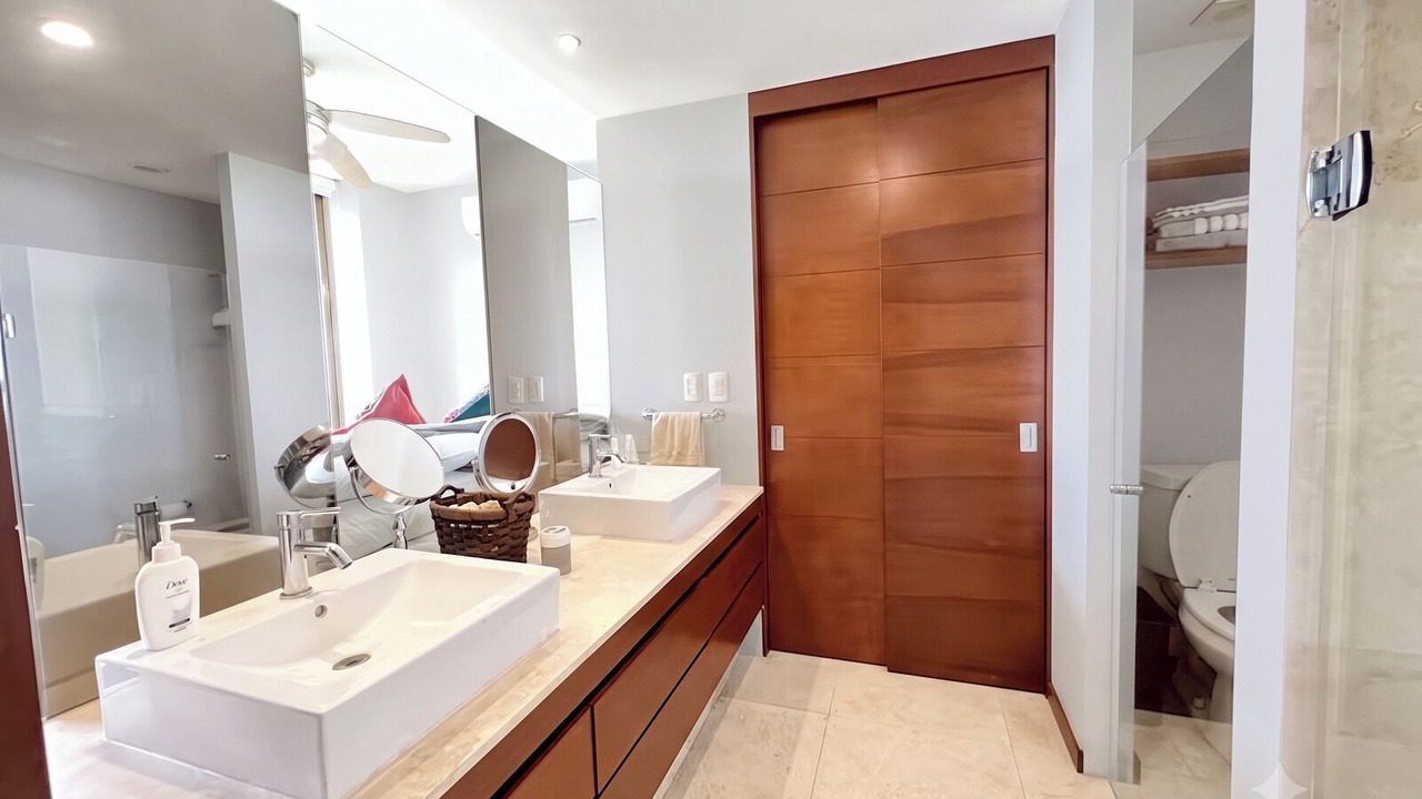 Photo of Bathroom in La Cruz de Huanacaxtle