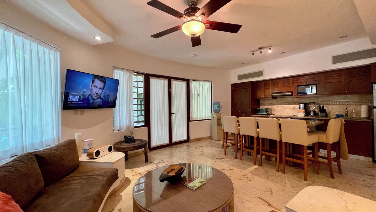 Photo of Livingroom in Downtown