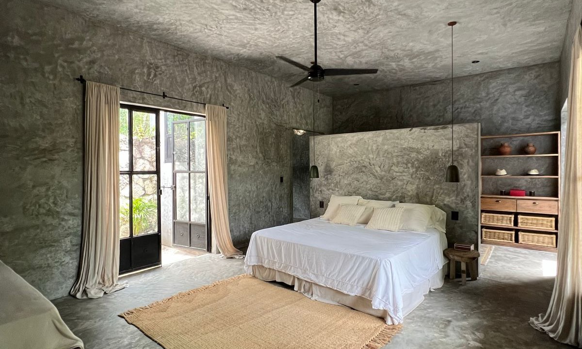 Photo of Bedroom in Francisco Uh May