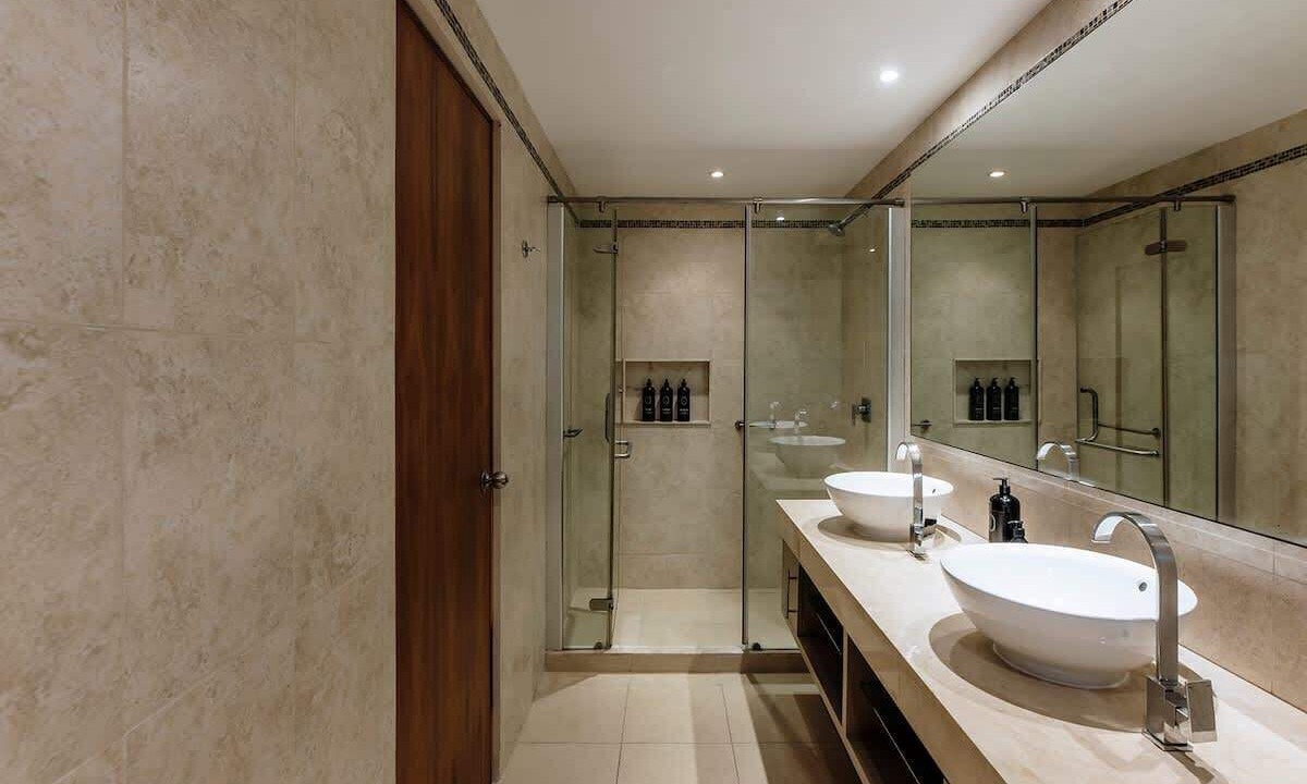 Photo of Bathroom in Zama