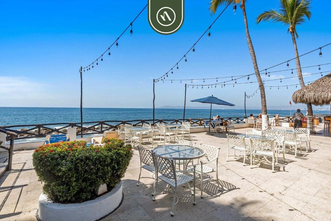 Photo of Patio Balcony in South Shore Hotel Area
