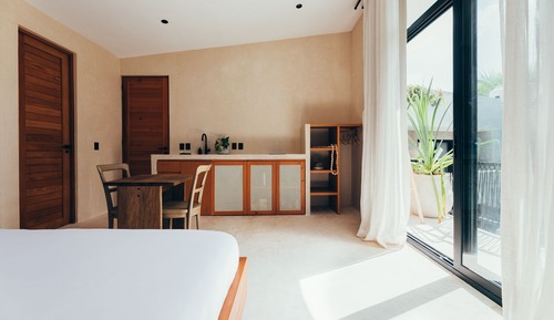 Premium King Bed Top Level