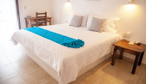 Standard Room, 1 King Bed